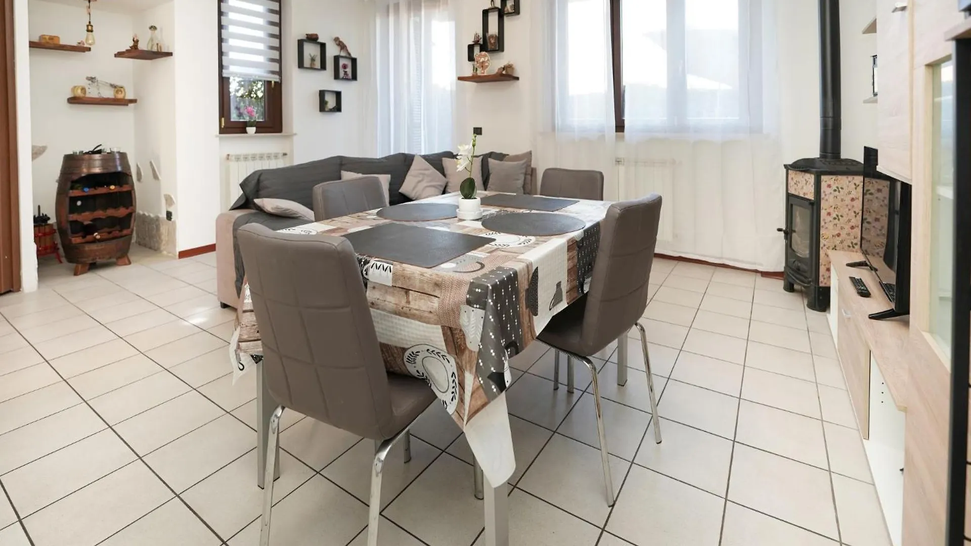 Apartment Casa Rigo By Interhome Porto Valtravaglia Italien